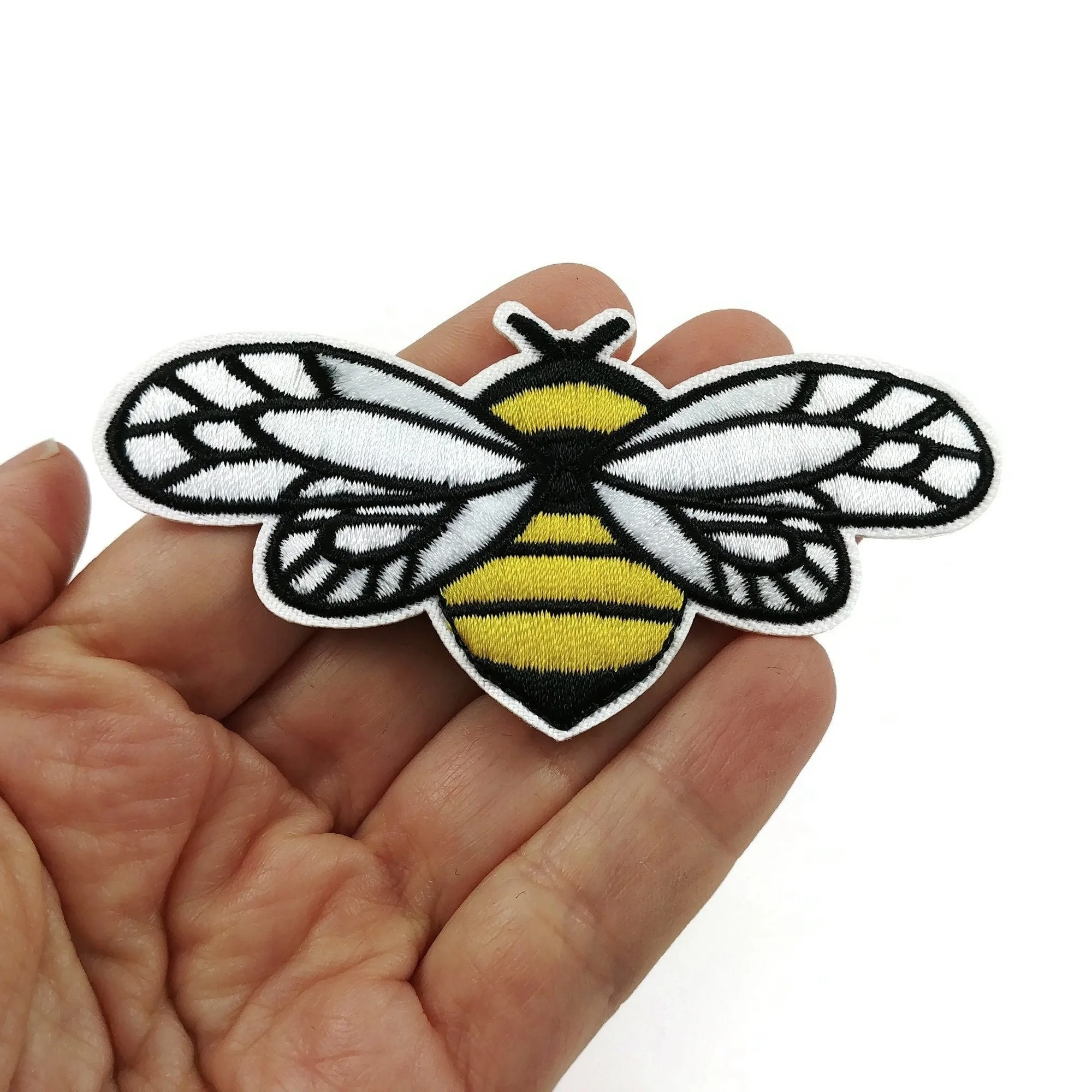 Bee emboidered iron on patch